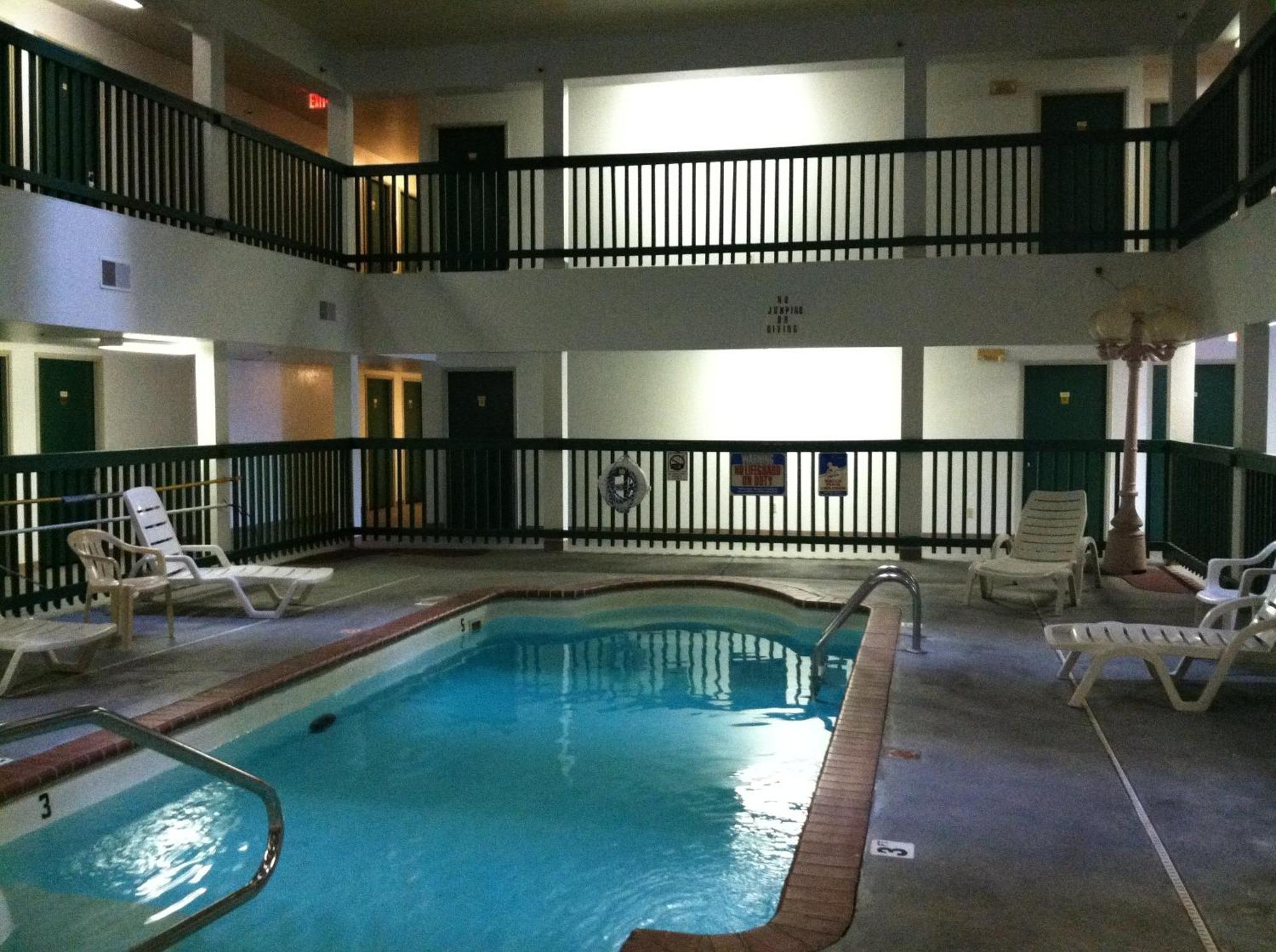 Budget Inn Уэнтзвилл Экстерьер фото